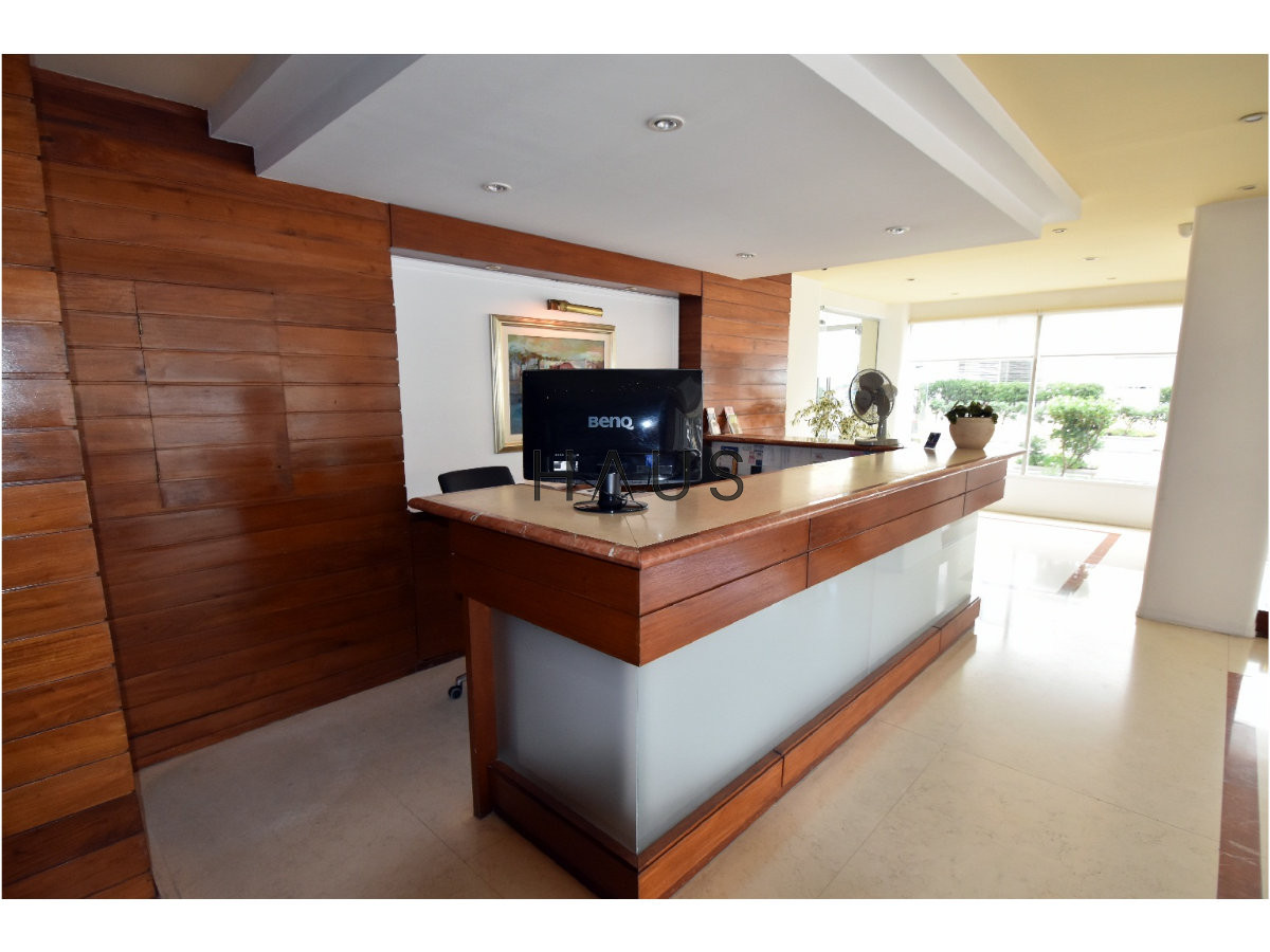 Apartamento ID.687 - Vista al Puerto! Amplio apartamento de 1 dormitorio y medio. 