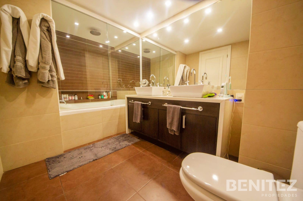 Apartamento ID.9484 - Espectacular Esquinero en Piso Alto en Imperiale