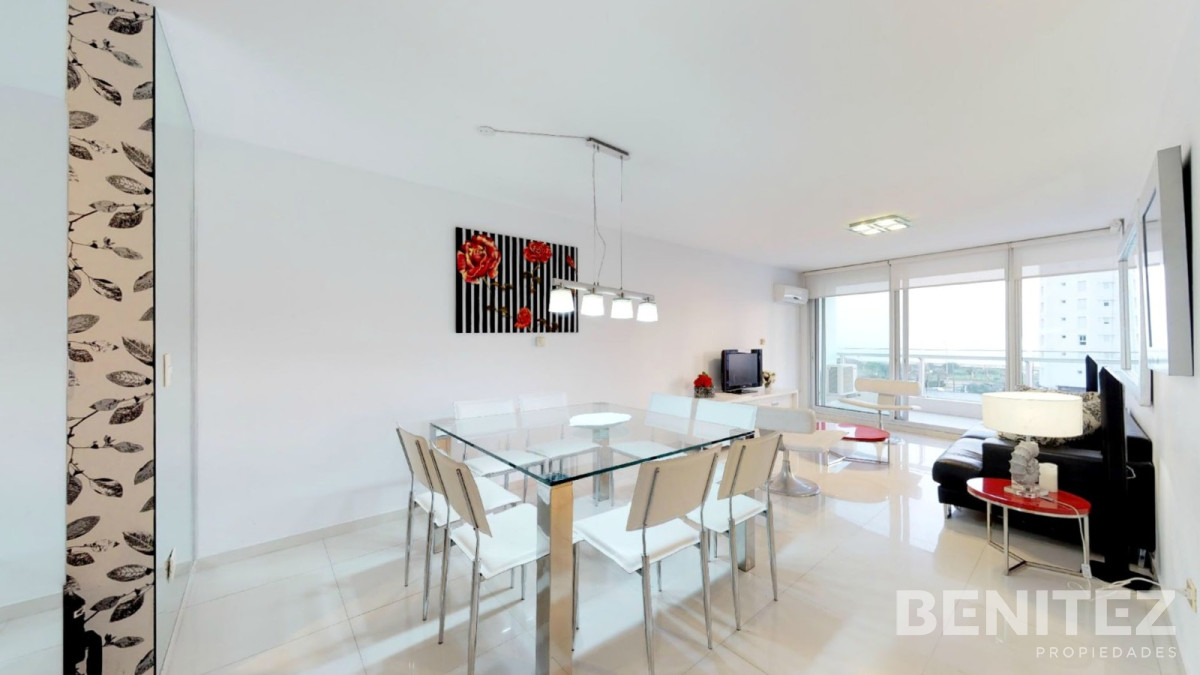 Apartamento ID.9240 - Apartamento en venta en Seasons Tower 2 dormitorios + dependencia.
