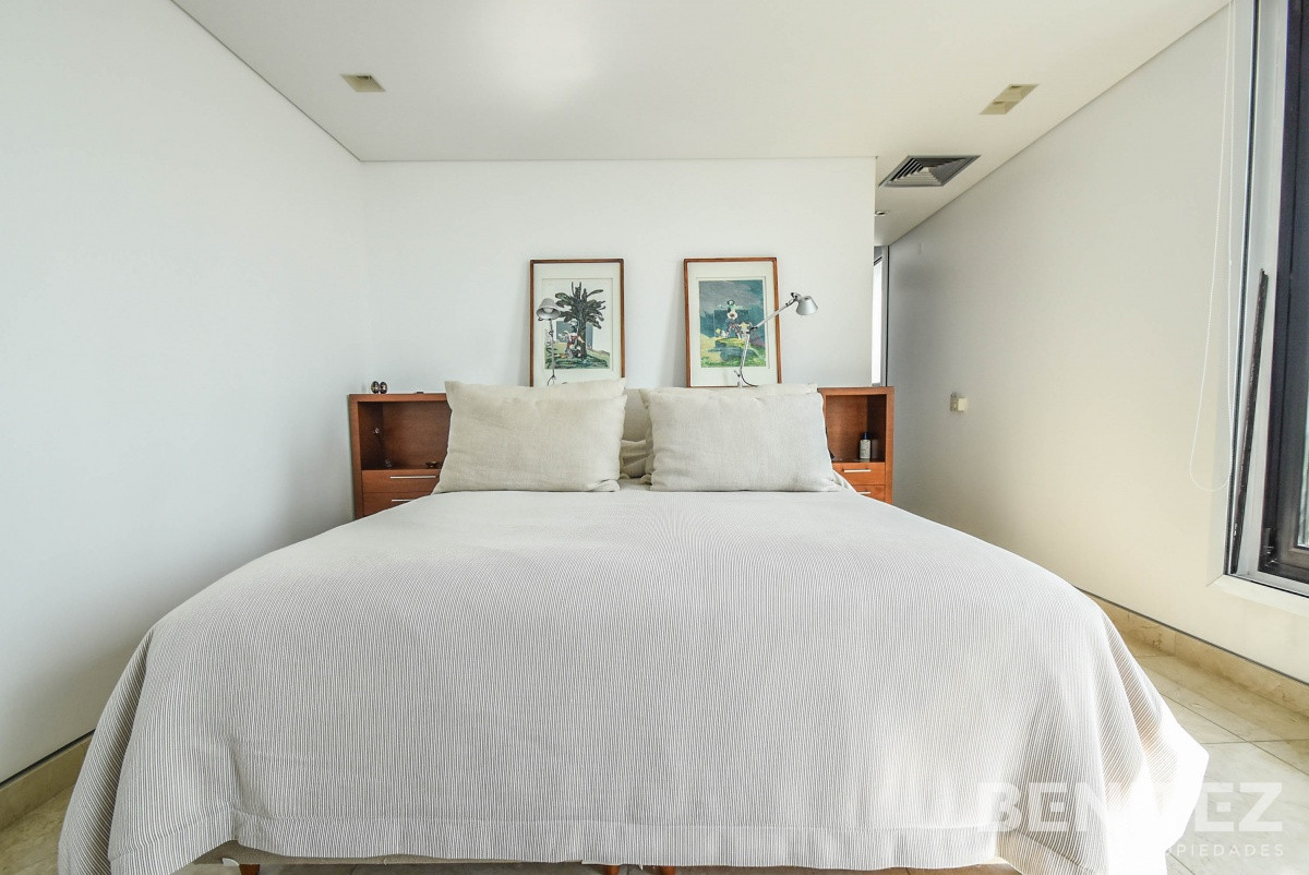 Apartamento ID.8465 - Le Bleu. Pent-House. Frente al Puerto con el diseño de Carlos Ott.