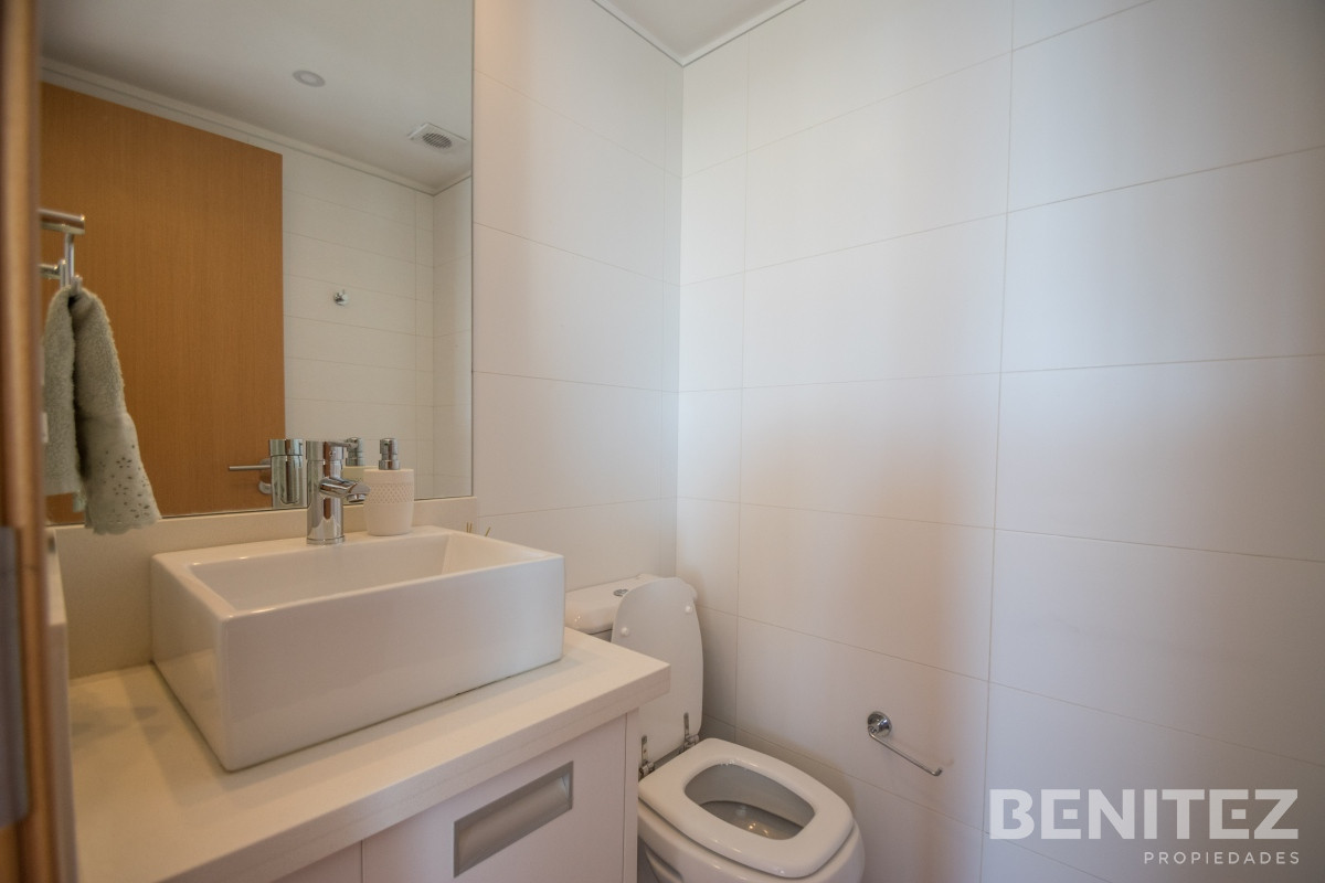 Apartamento ID.8385 - Bellagio Tower. Esquinero de 3 dormitorios. Equipado.