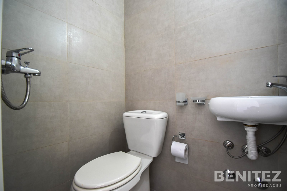 Apartamento ID.7972 - Excelente apartamento en venta de 3 dormitorios reciclado - Vista Puerto, reciclado. Punta del Este