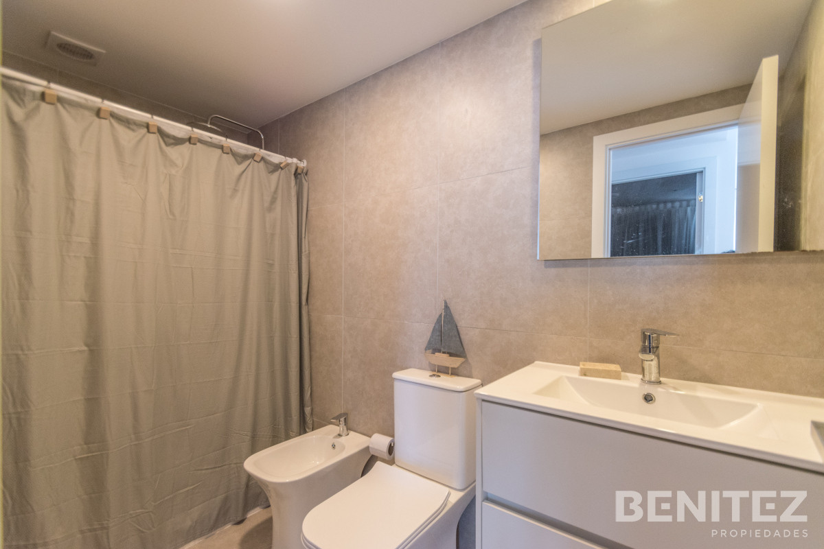 Apartamento ID.9606 - SUDESTE. Excelente apartamento en moderno edificio.