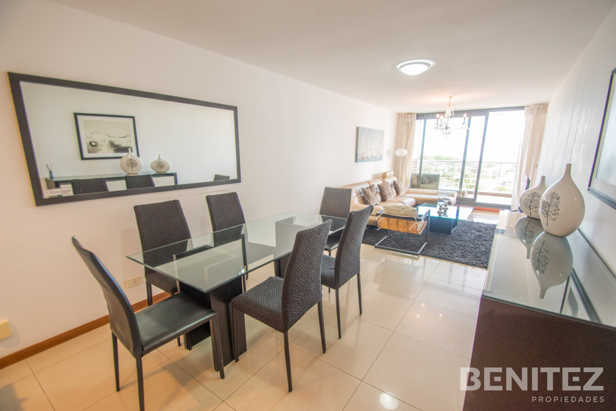 Apartamento ID.9700 - Tressesenta. Excelente apartamento de 2 dormitorios con enorme balcón.