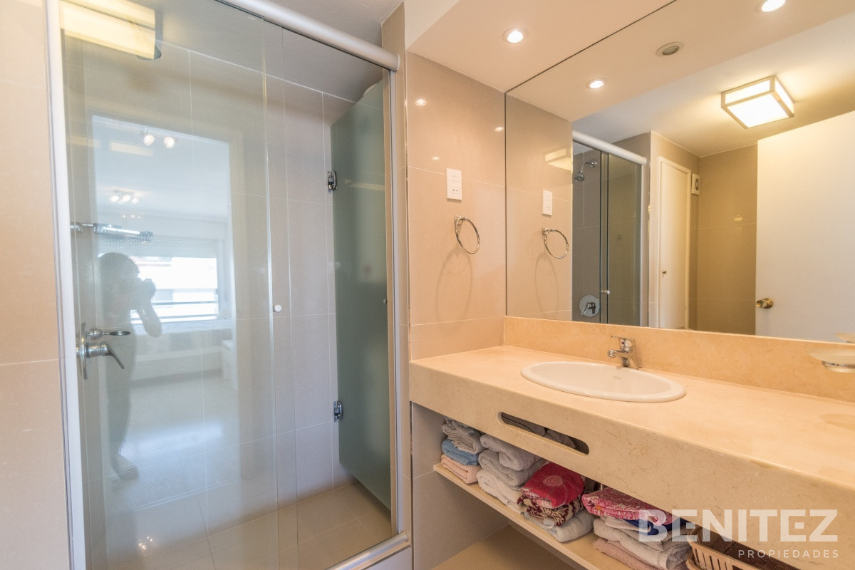 Apartamento ID.6128 - Torre Libertador. Esquinero de 3 dormitorios reciclado.