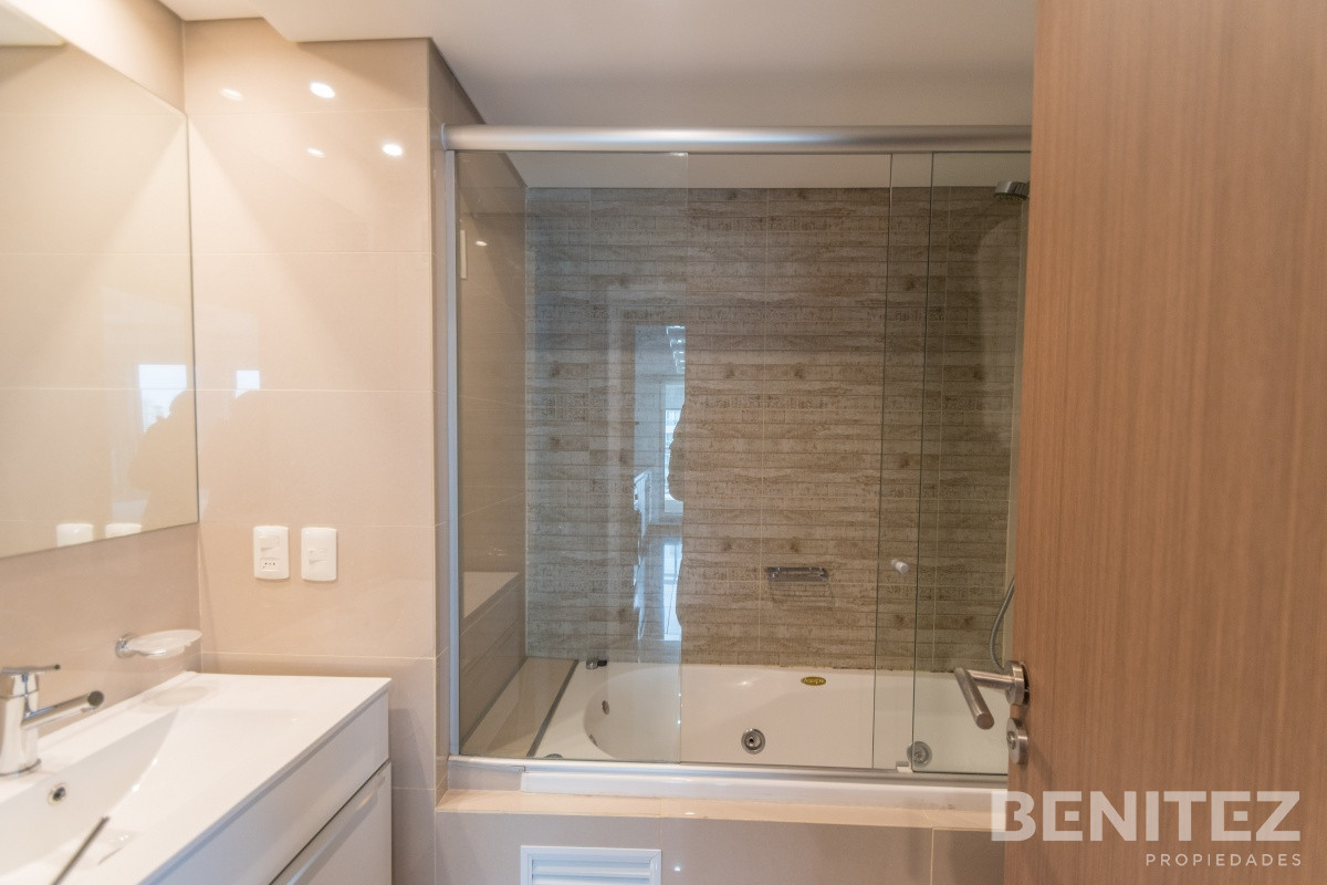 Apartamento ID.9177 - Look Brava. Apartamento 1 dormitorios + 2 baños. Equipado divino!