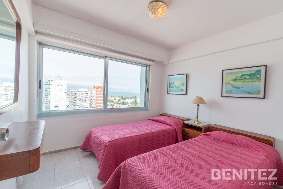 Apartamento ID.355 - Apartamento de 3 dormitorios. Excelente vista al Mar