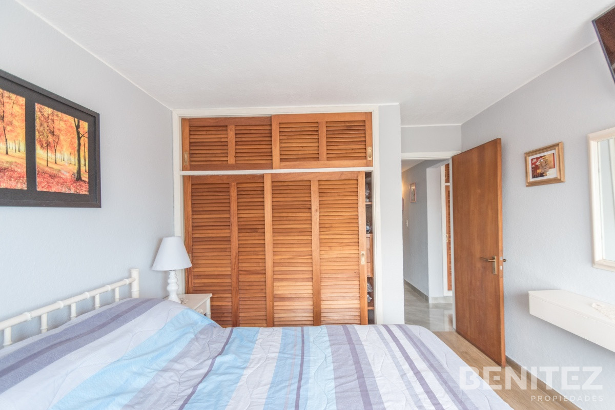 Apartamento ID.7123 - Torre Verona. Piso alto de 2 dormitorios. Reciclado.