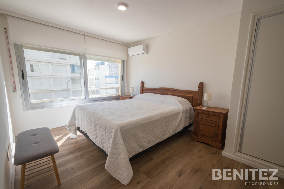 Apartamento ID.575 - Imperdible! Apartamento esquinero de 3 dormitorios. Reciclado.