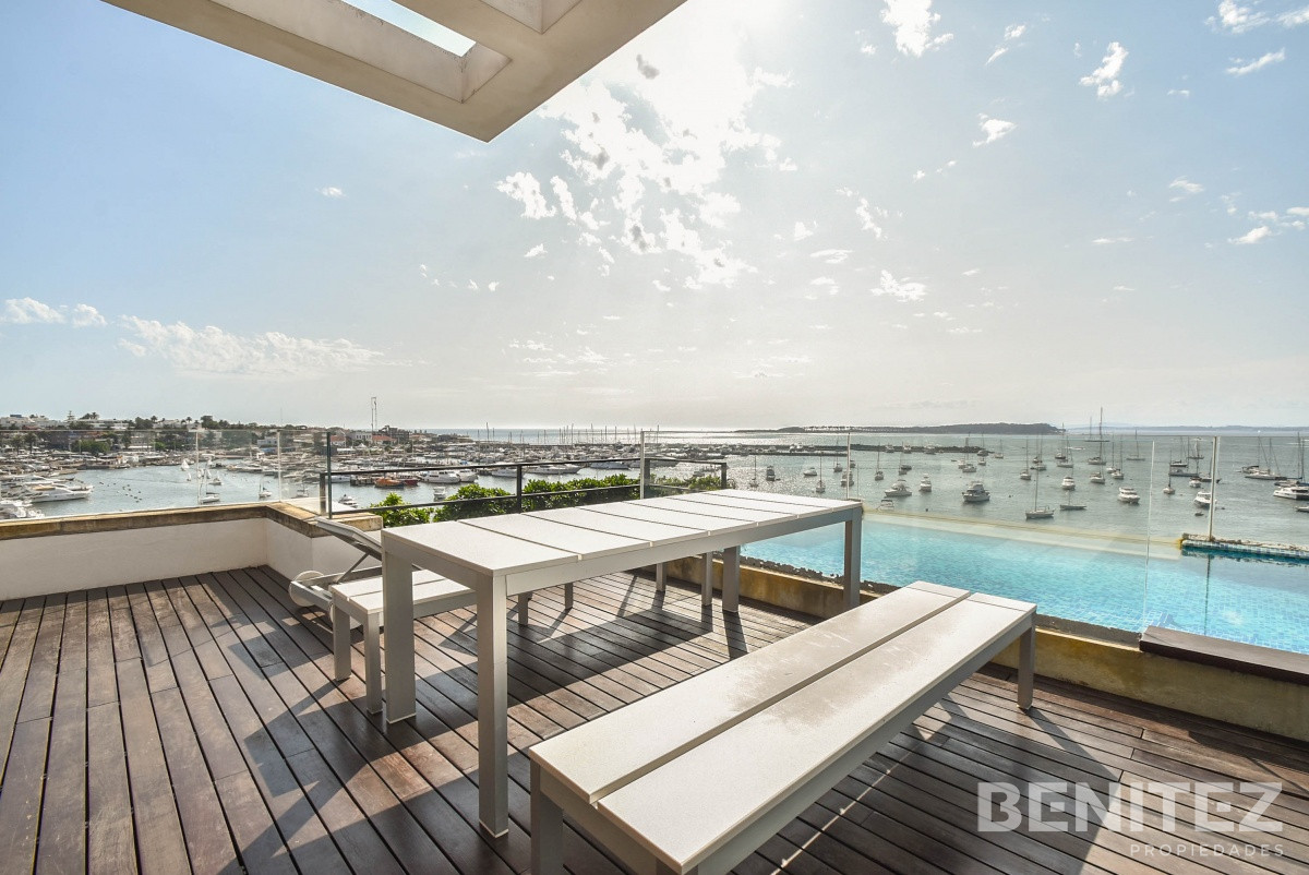 Apartamento ID.8465 - Le Bleu. Pent-House. Frente al Puerto con el diseño de Carlos Ott.