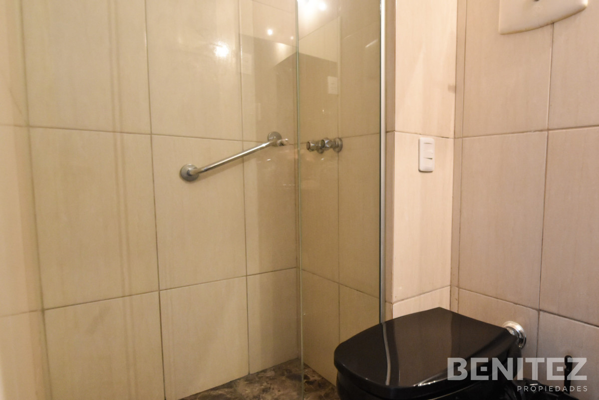 Apartamento ID.216 - Apartamento en venta de 2 dormitorios + 2 baños . Reciclado con garage