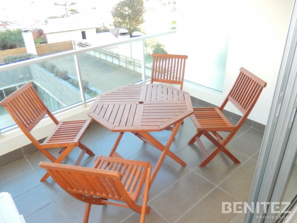 Apartamento ID.8190 - Apartamento en venta de 1 dormitorio + 1 baño. Con garage