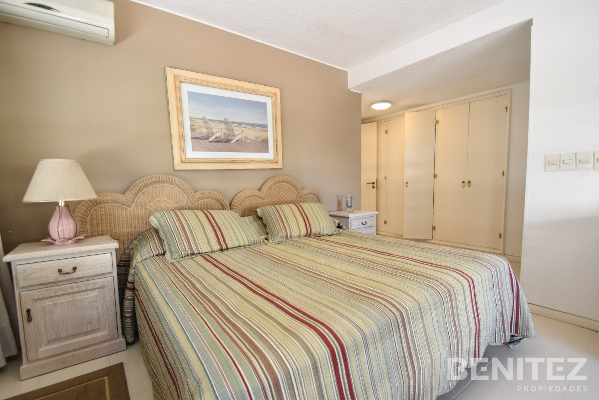 Apartamento ID.8634 - Portofino. Apartamento primera fila al Puerto