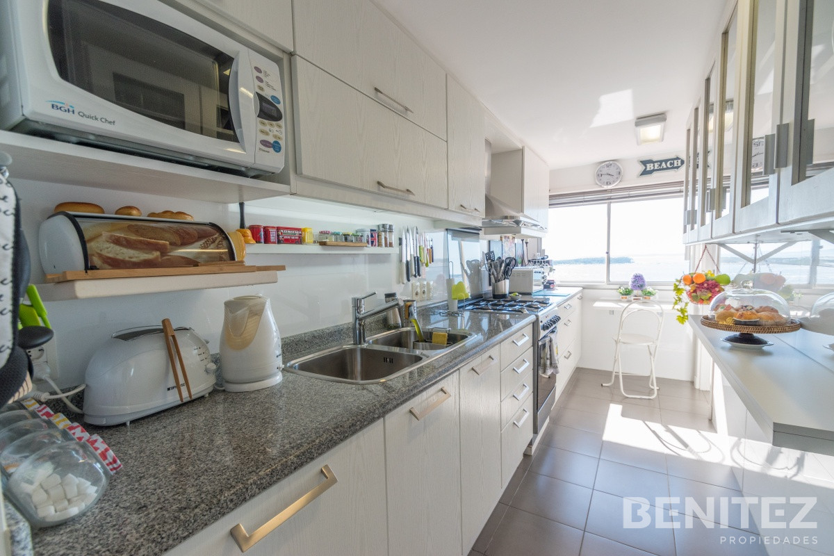 Apartamento ID.9084 - Apartamento en esquina al Puerto. Vista panorámica Puerto, Mansa y Brava. 