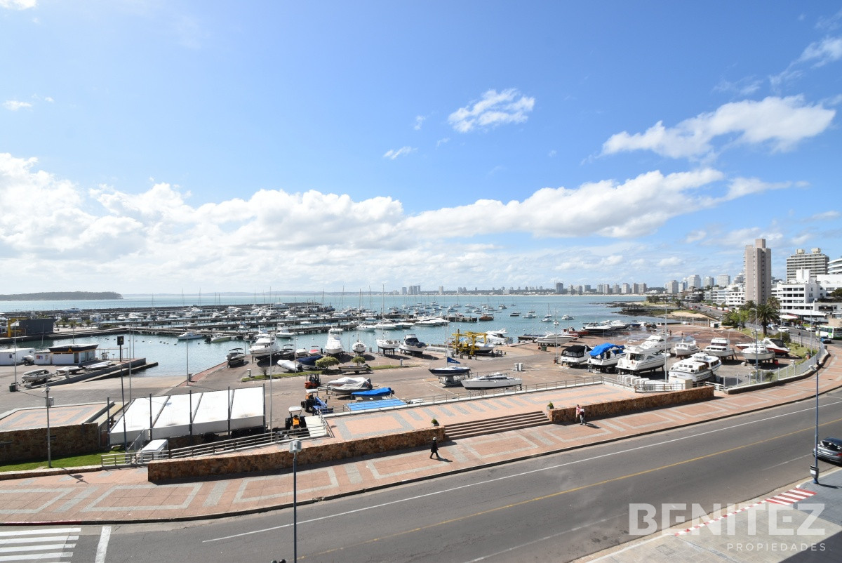 Apartamento ID.8634 - Portofino. Apartamento primera fila al Puerto