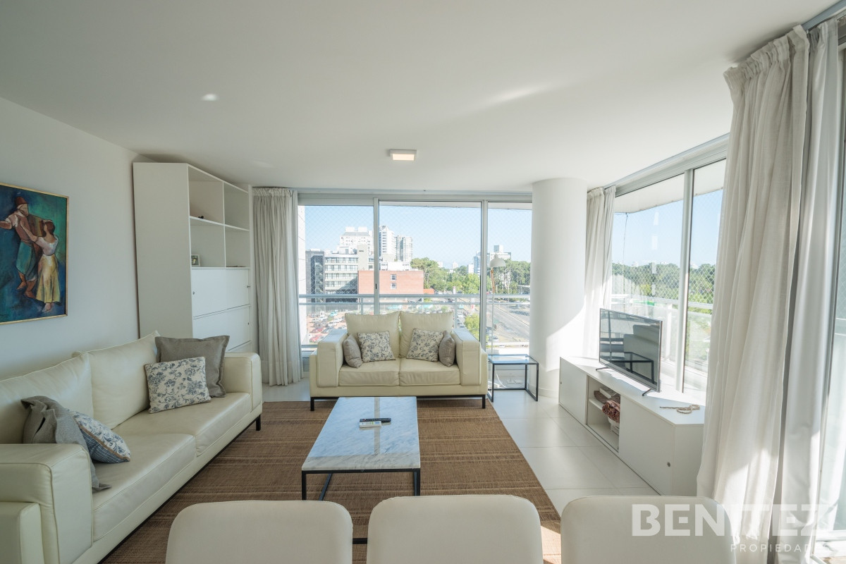 Apartamento ID.8385 - Bellagio Tower. Esquinero de 3 dormitorios. Equipado.