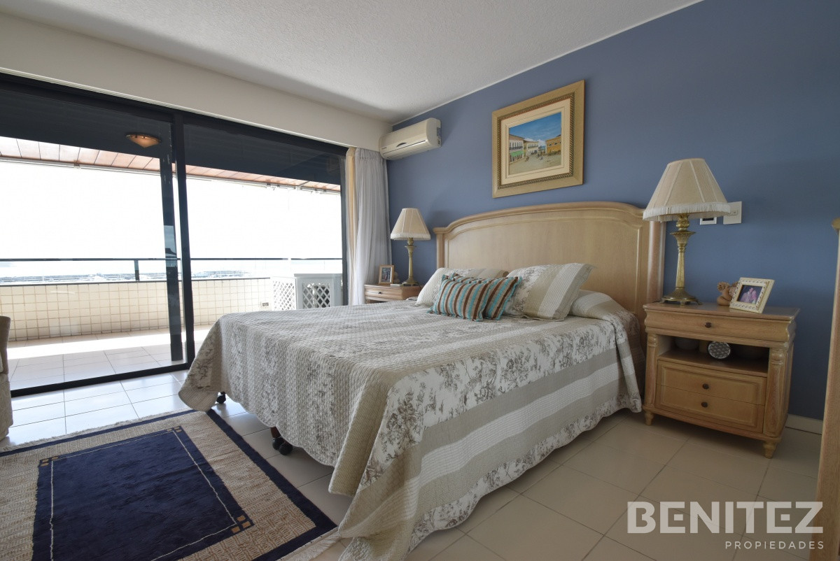 Apartamento ID.8634 - Portofino. Apartamento primera fila al Puerto