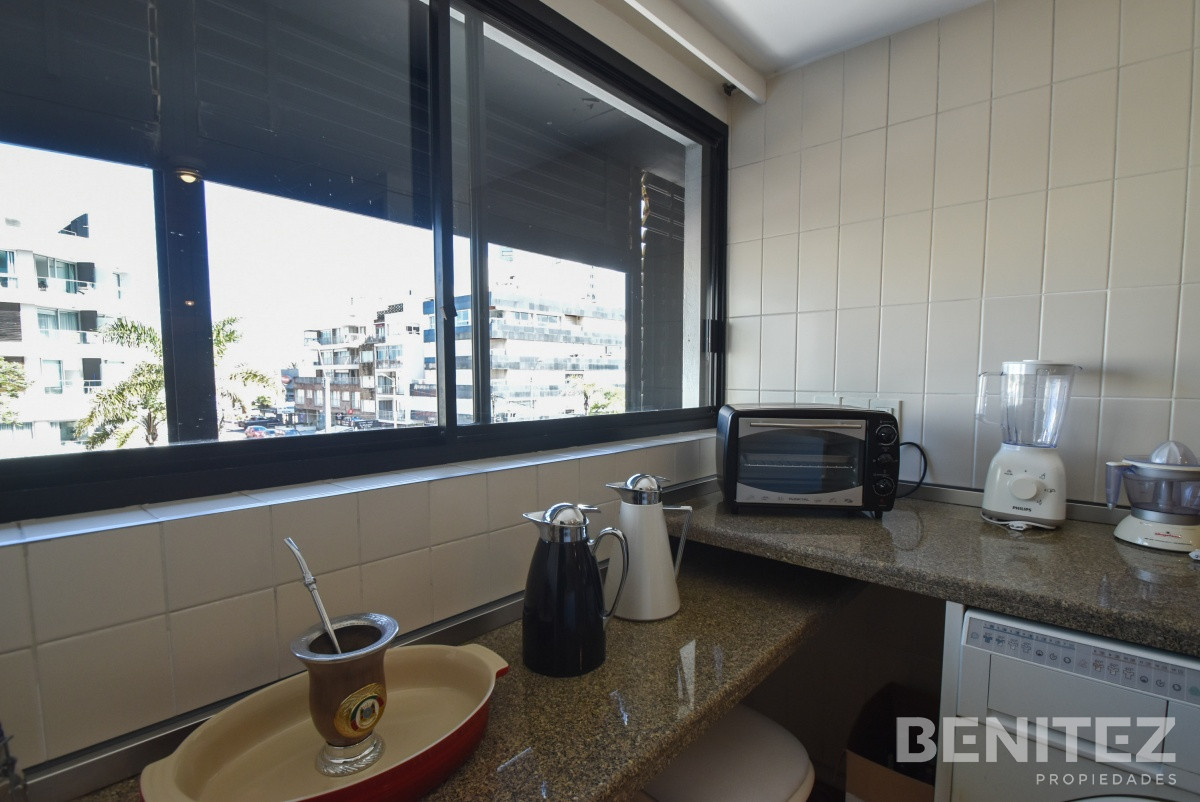 Apartamento ID.8634 - Portofino. Apartamento primera fila al Puerto