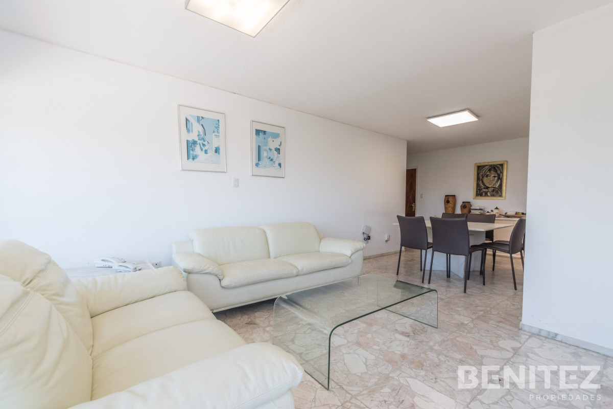 Apartamento ID.6128 - Torre Libertador. Esquinero de 3 dormitorios reciclado.