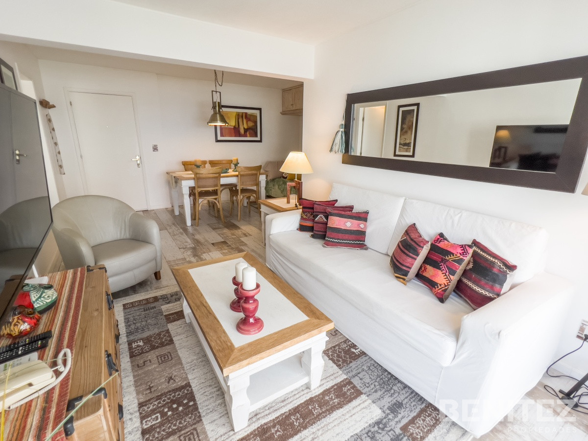 Apartamento ID.7024 - Apartamento de 1 dormitorio en alquiler. Imperdible sobre la Brava! Excelente torre con servicios!