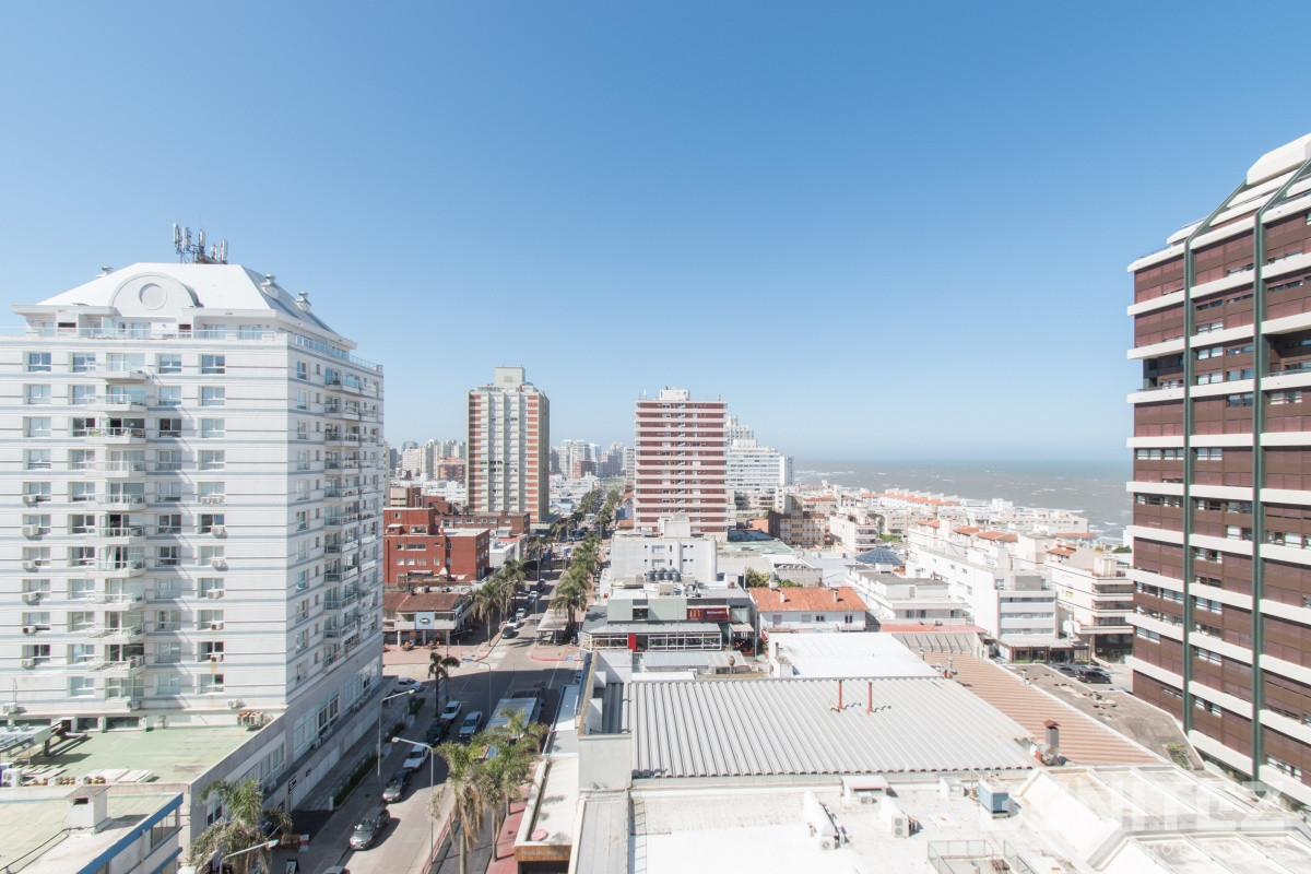 Apartamento ID.272 - Zona Peninsula. Torre con servicios. 2 dormitorios esquinero. 