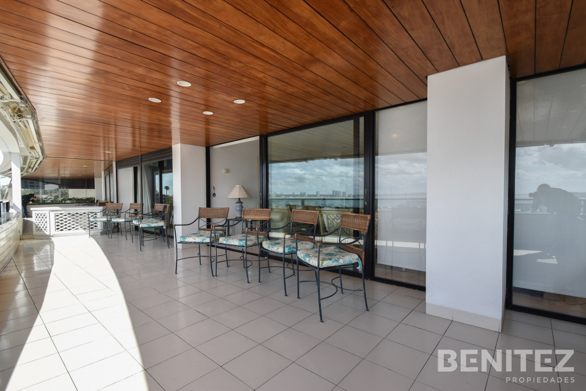 Apartamento ID.8634 - Portofino. Apartamento primera fila al Puerto