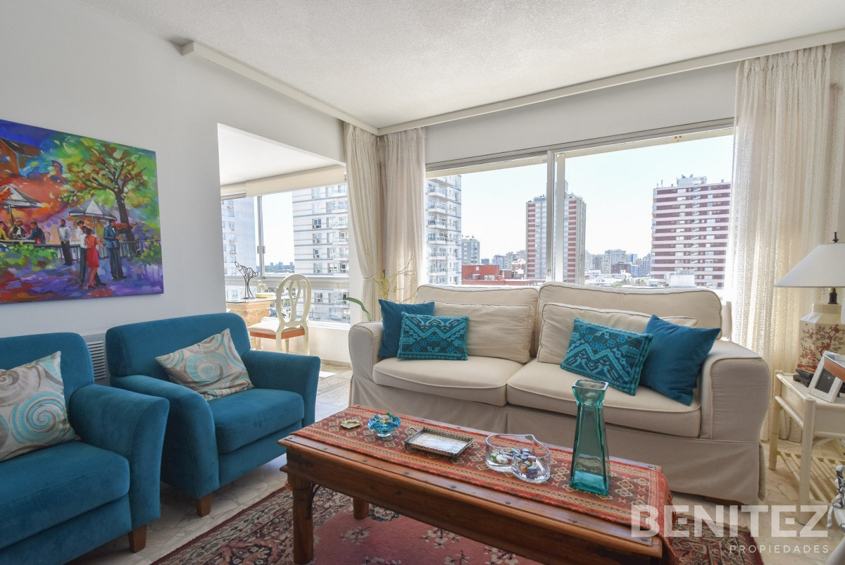 Apartamento ID.216 - Apartamento en venta de 2 dormitorios + 2 baños . Reciclado con garage