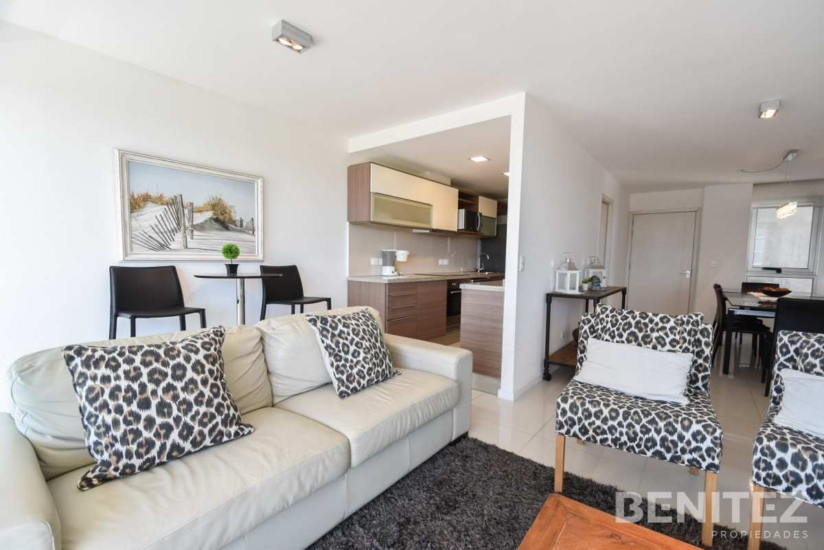 Apartamento ID.8590 - GALA VISTA. Apartamento de 3 dormitorios + 3 baños en venta. Equipado!