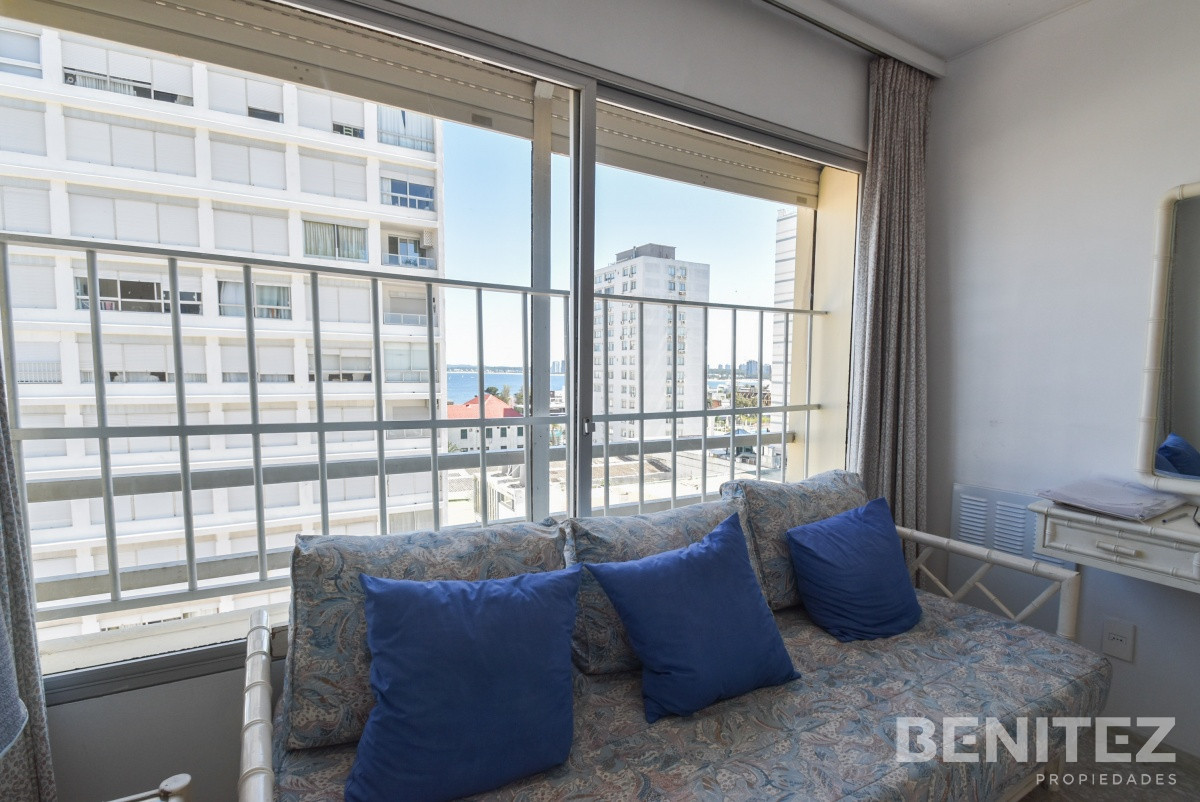 Apartamento ID.216 - Apartamento en venta de 2 dormitorios + 2 baños . Reciclado con garage