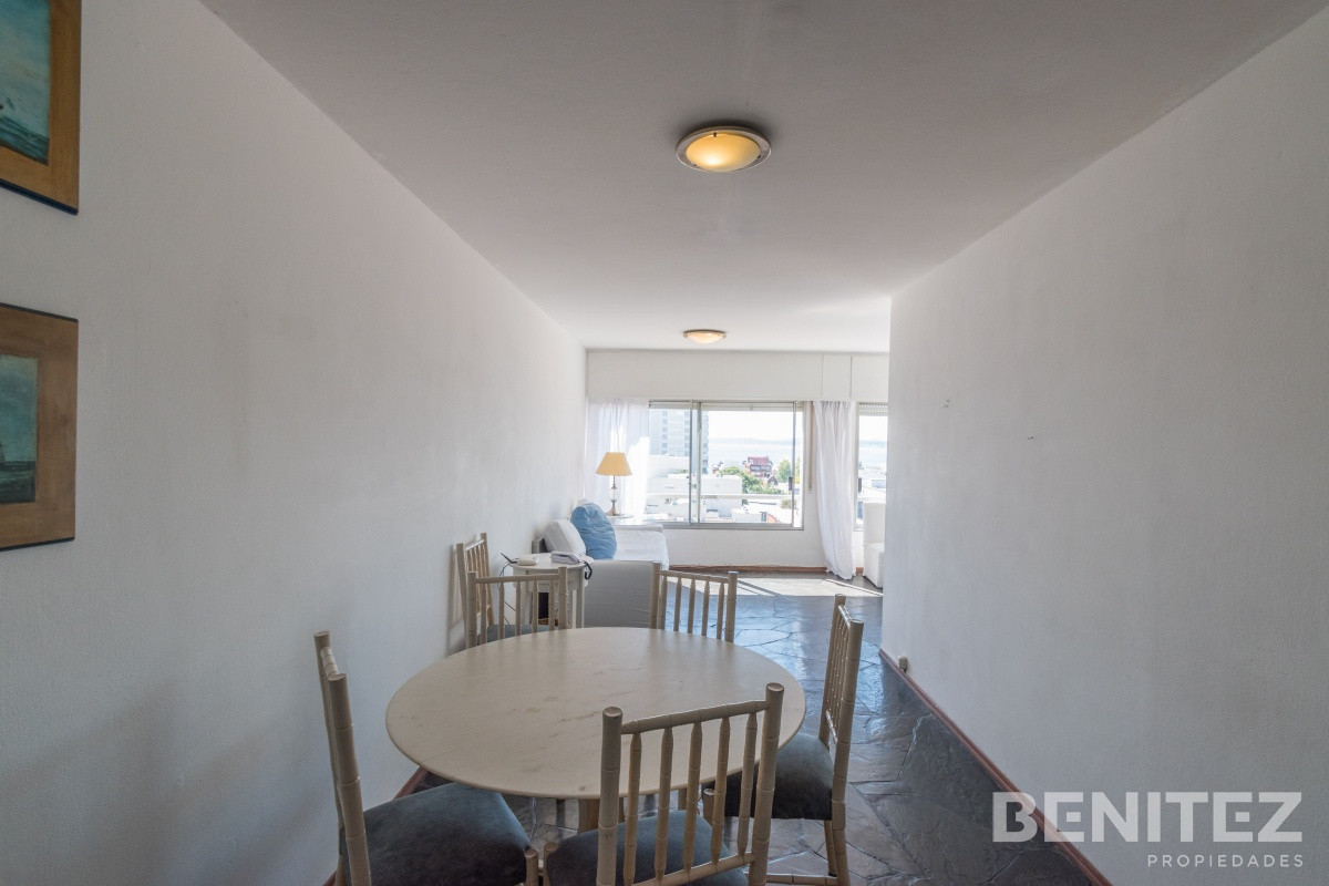 Apartamento ID.9272 - Apartamento esquinero en venta de 2 dormitorios. Vista Mansa.