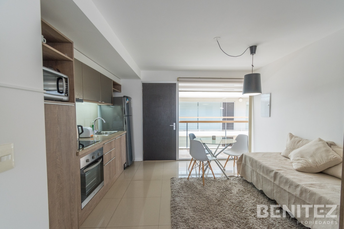 Apartamento ID.7814 - Gala Puerto equipado. Monoambiente + balcon. Zona Puerto