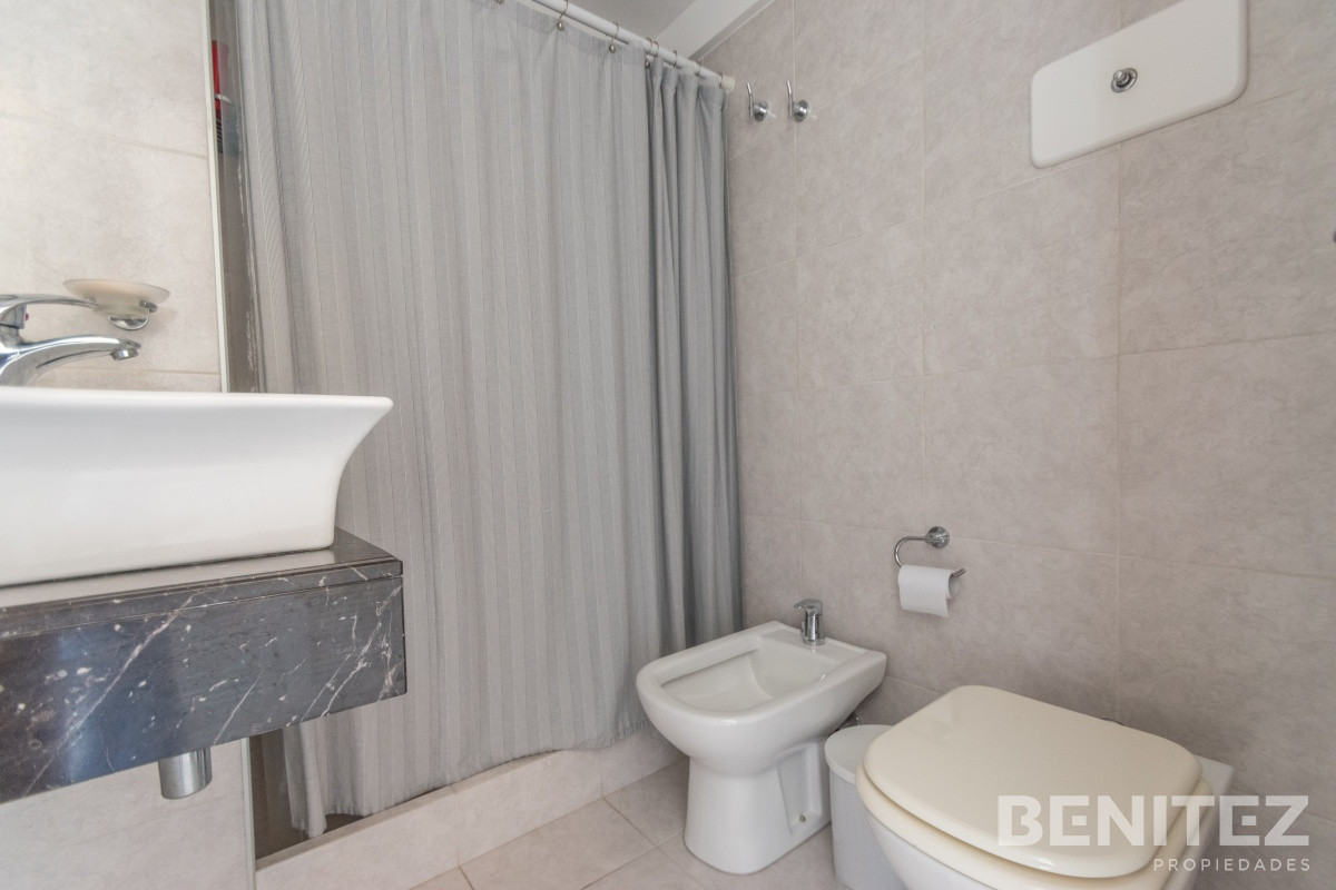 Apartamento ID.355 - Apartamento de 3 dormitorios. Excelente vista al Mar