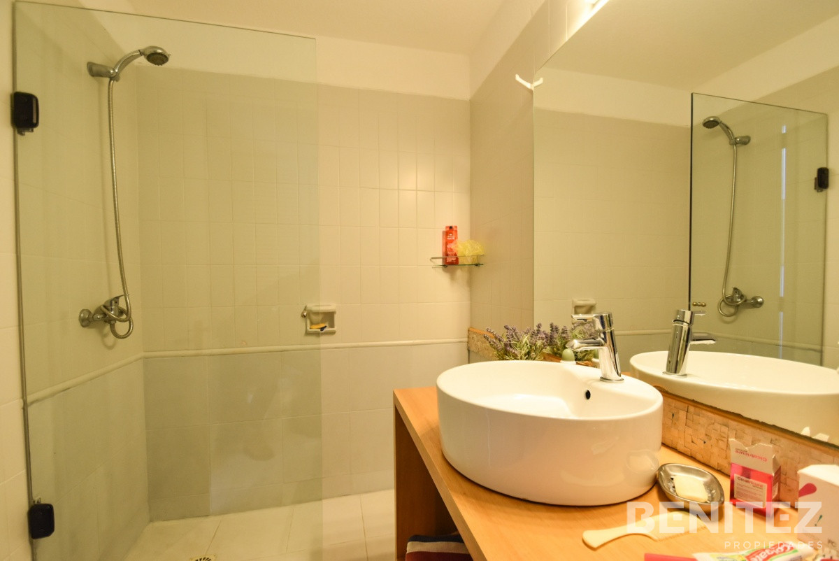 Apartamento ID.8587 - A metros del Puerto. Excelente apartamento 1 dormitorio. Torre con servicios