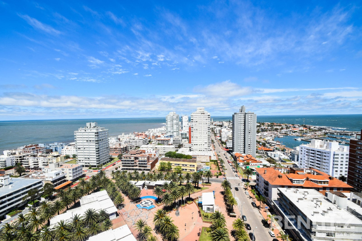 Apartamento ID.405 - Vista al Puerto! Amplio apartamento de 1 dormitorio y medio. 