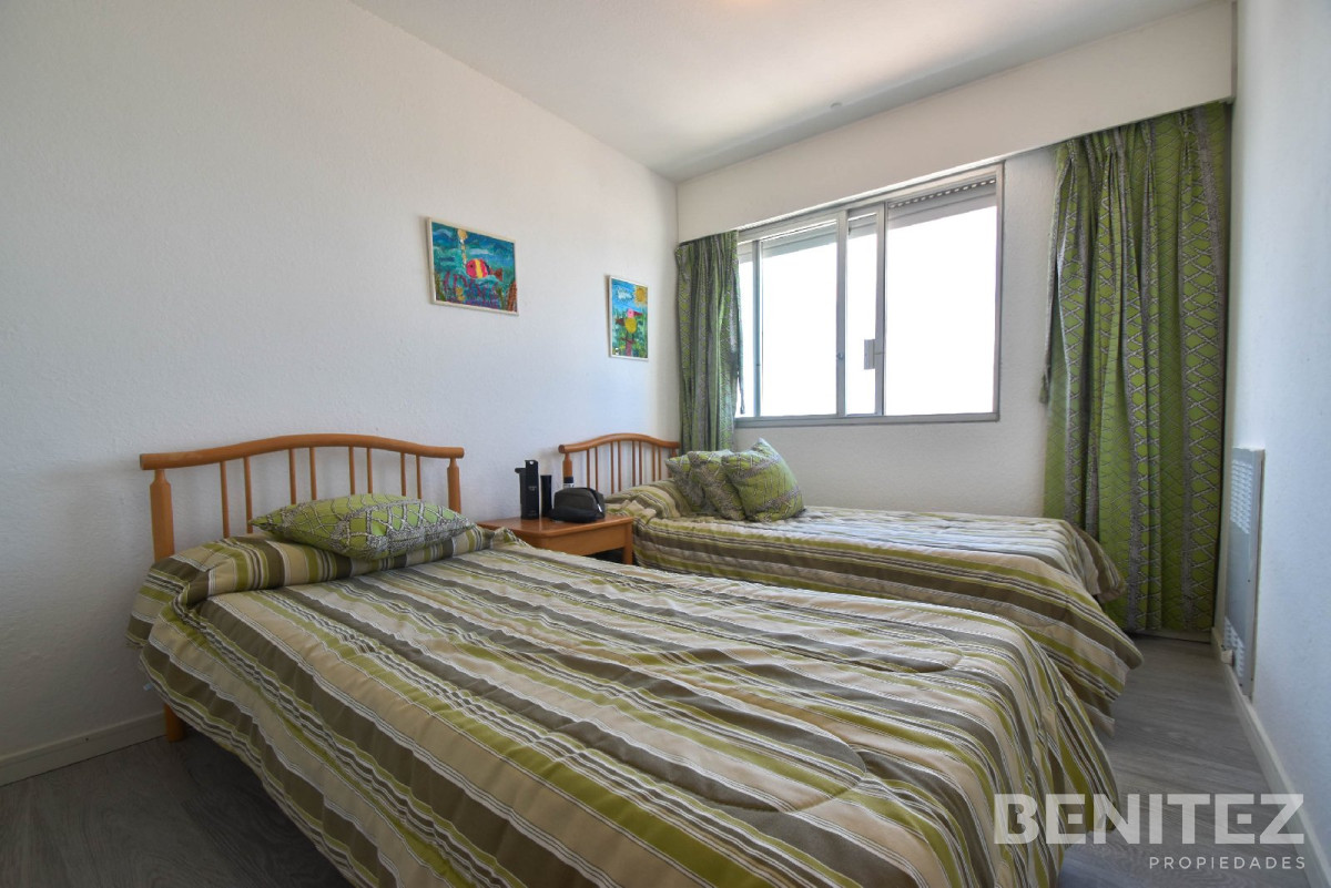 Apartamento ID.7972 - Excelente apartamento en venta de 3 dormitorios reciclado - Vista Puerto, reciclado. Punta del Este