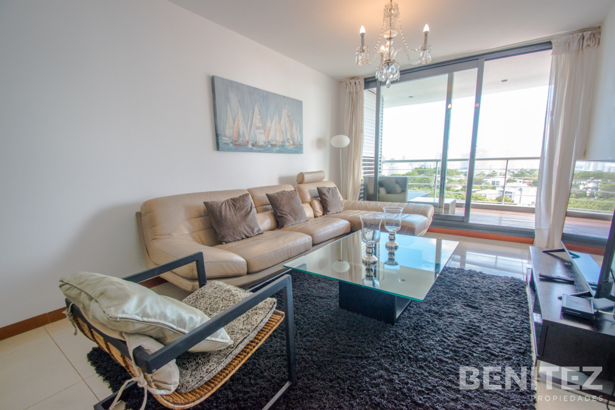 Apartamento ID.9700 - Tressesenta. Excelente apartamento de 2 dormitorios con enorme balcón.