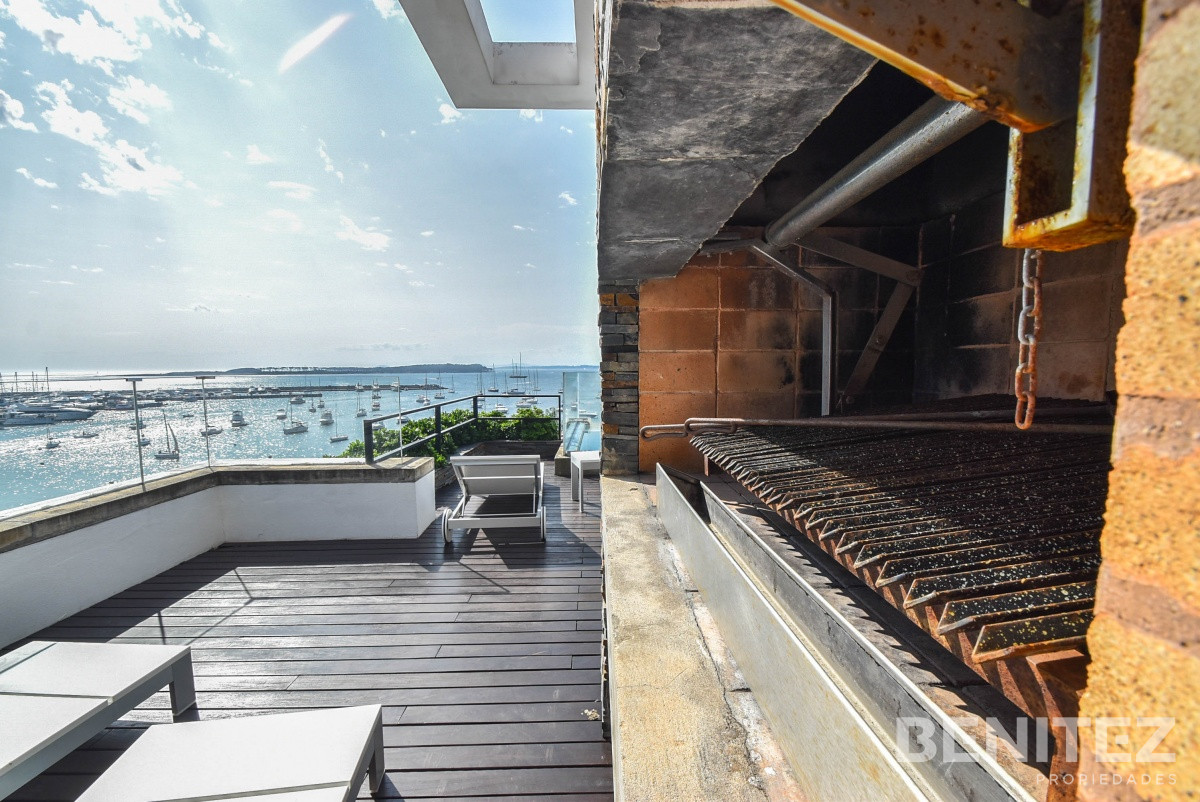 Apartamento ID.8465 - Le Bleu. Pent-House. Frente al Puerto con el diseño de Carlos Ott.