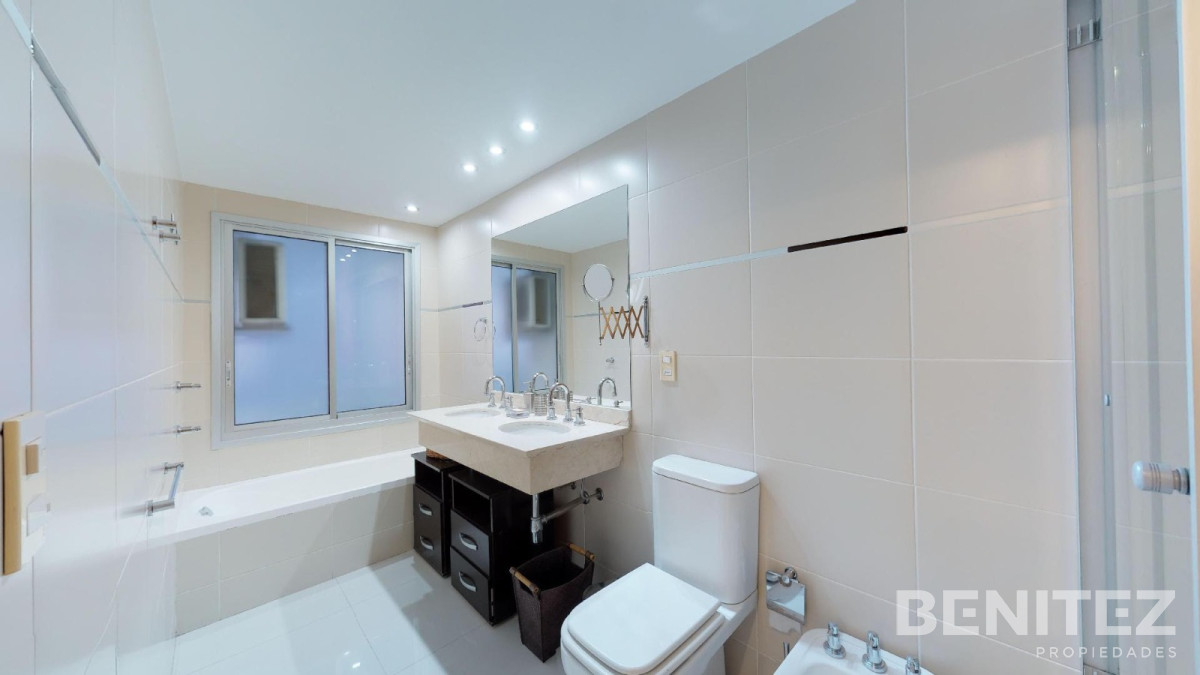 Apartamento ID.9240 - Apartamento en venta en Seasons Tower 2 dormitorios + dependencia.