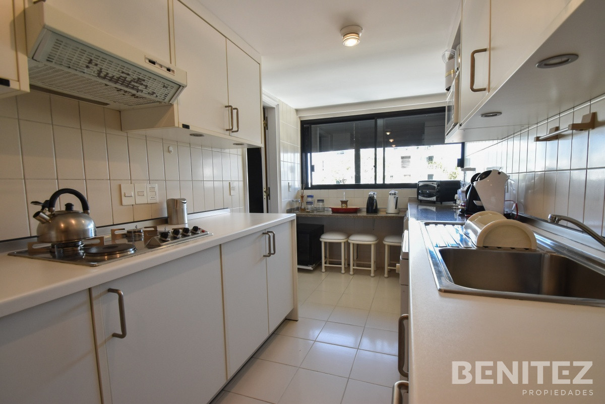 Apartamento ID.8634 - Portofino. Apartamento primera fila al Puerto