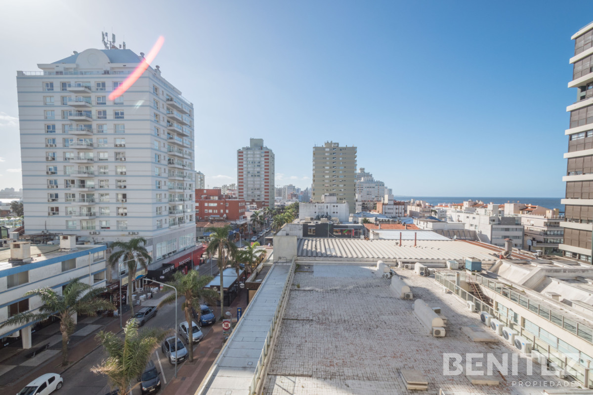 Apartamento ID.1500 - Torre Libertador. Apartamento totalmente reciclado.
