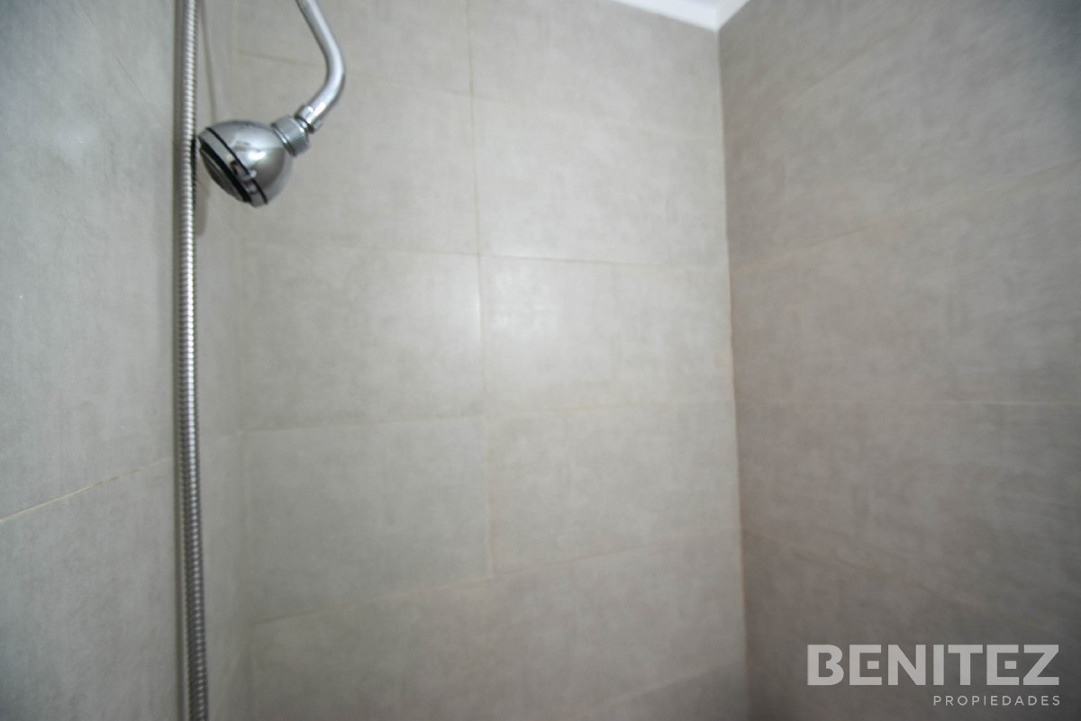 Apartamento ID.7972 - Excelente apartamento en venta de 3 dormitorios reciclado - Vista Puerto, reciclado. Punta del Este