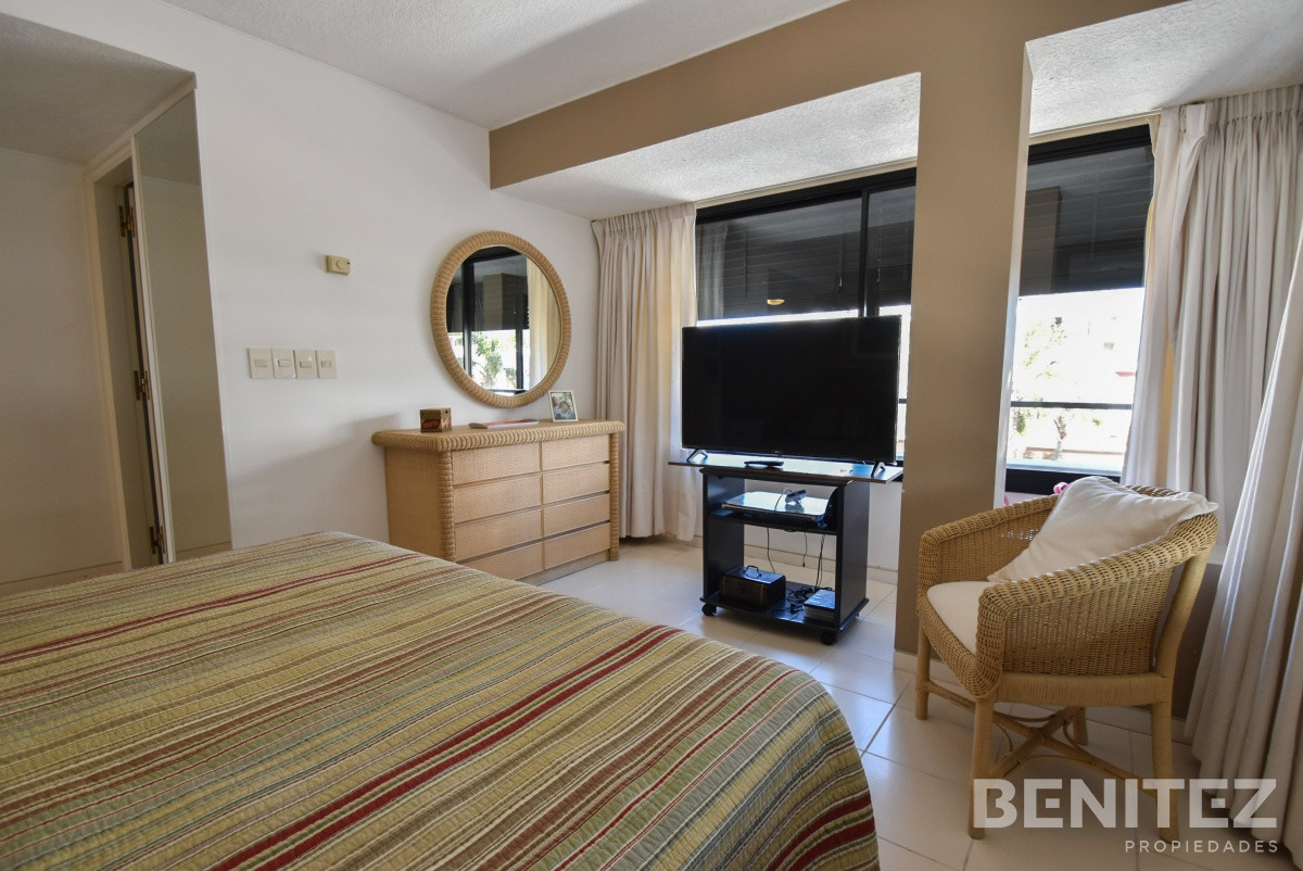 Apartamento ID.8634 - Portofino. Apartamento primera fila al Puerto