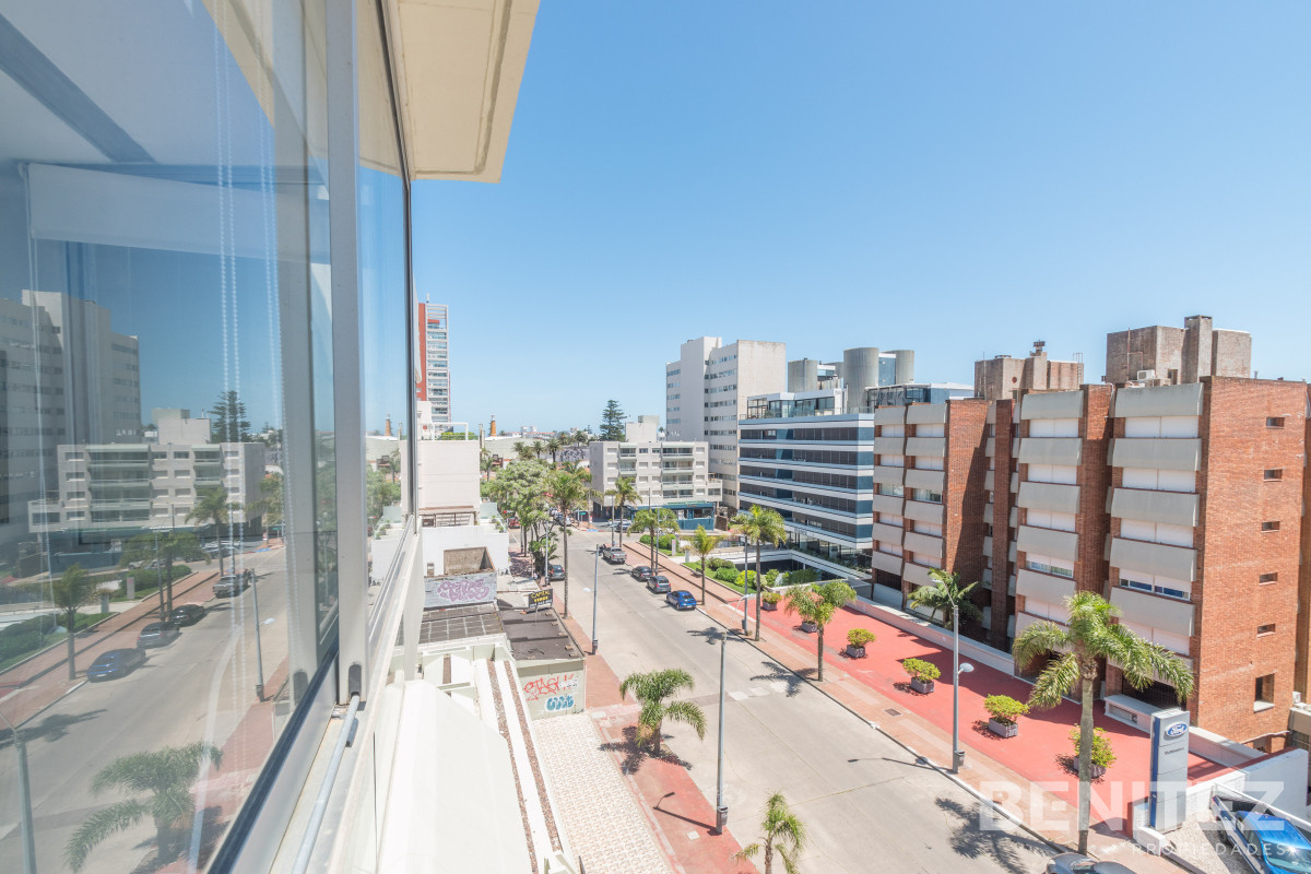 Apartamento ID.9520 - Apartamento Reciclado de 3 dormitorios en venta