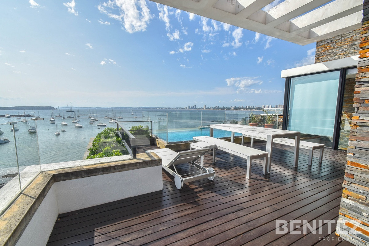 Apartamento ID.8465 - Le Bleu. Pent-House. Frente al Puerto con el diseño de Carlos Ott.