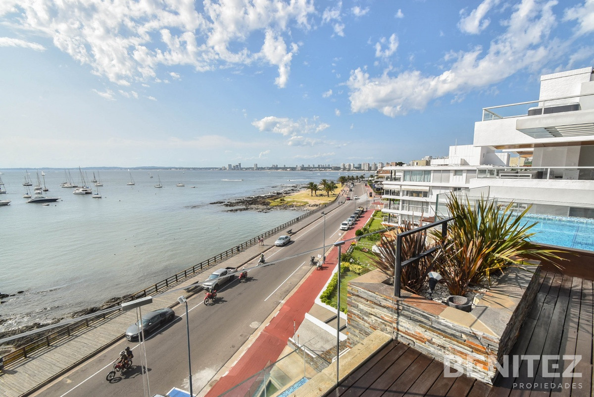 Apartamento ID.8465 - Le Bleu. Pent-House. Frente al Puerto con el diseño de Carlos Ott.