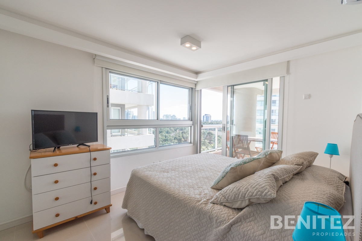 Apartamento ID.9177 - Look Brava. Apartamento 1 dormitorios + 2 baños. Equipado divino!
