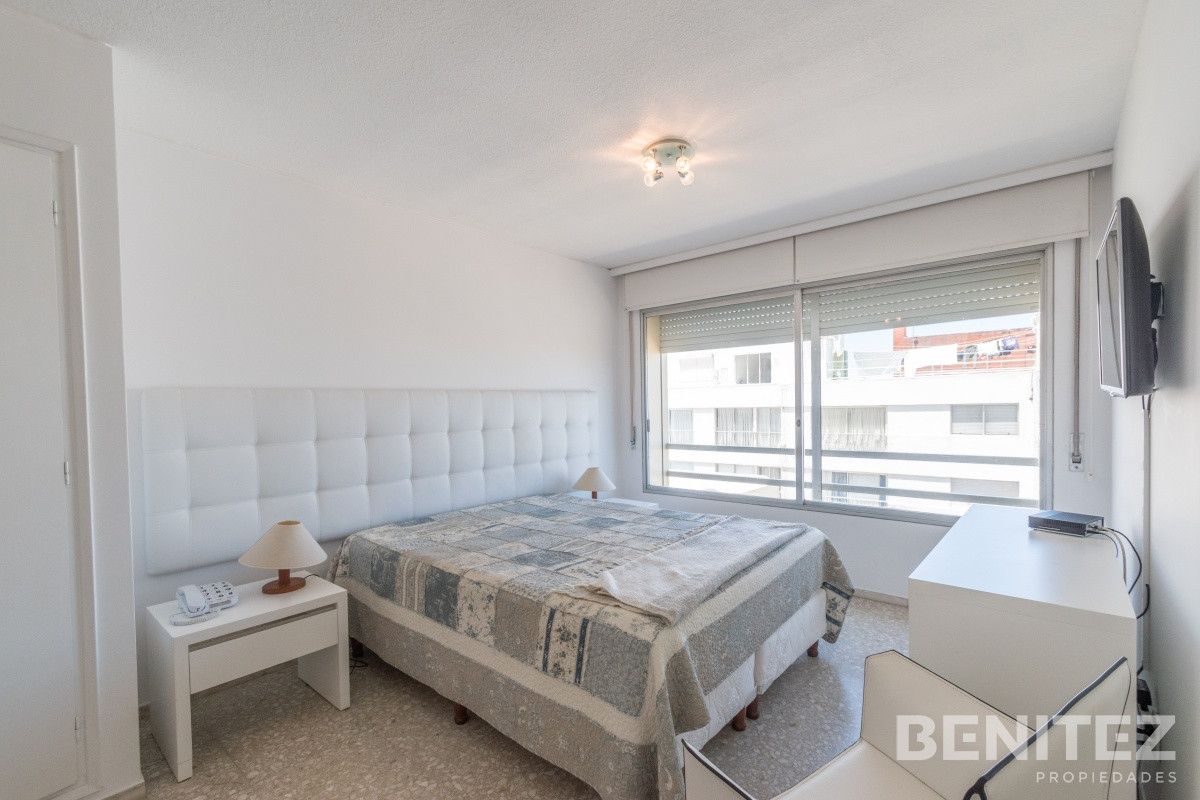 Apartamento ID.6128 - Torre Libertador. Esquinero de 3 dormitorios reciclado.