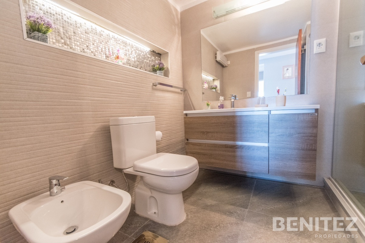 Apartamento ID.7123 - Torre Verona. Piso alto de 2 dormitorios. Reciclado.