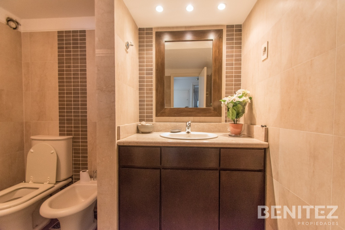 Apartamento ID.272 - Zona Peninsula. Torre con servicios. 2 dormitorios esquinero. 