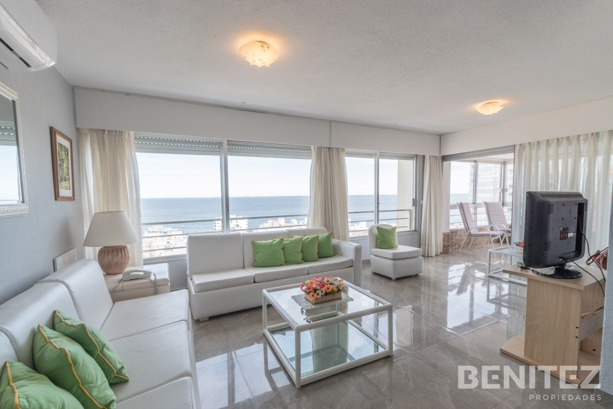 Apartamento ID.7123 - Torre Verona. Piso alto de 2 dormitorios. Reciclado.